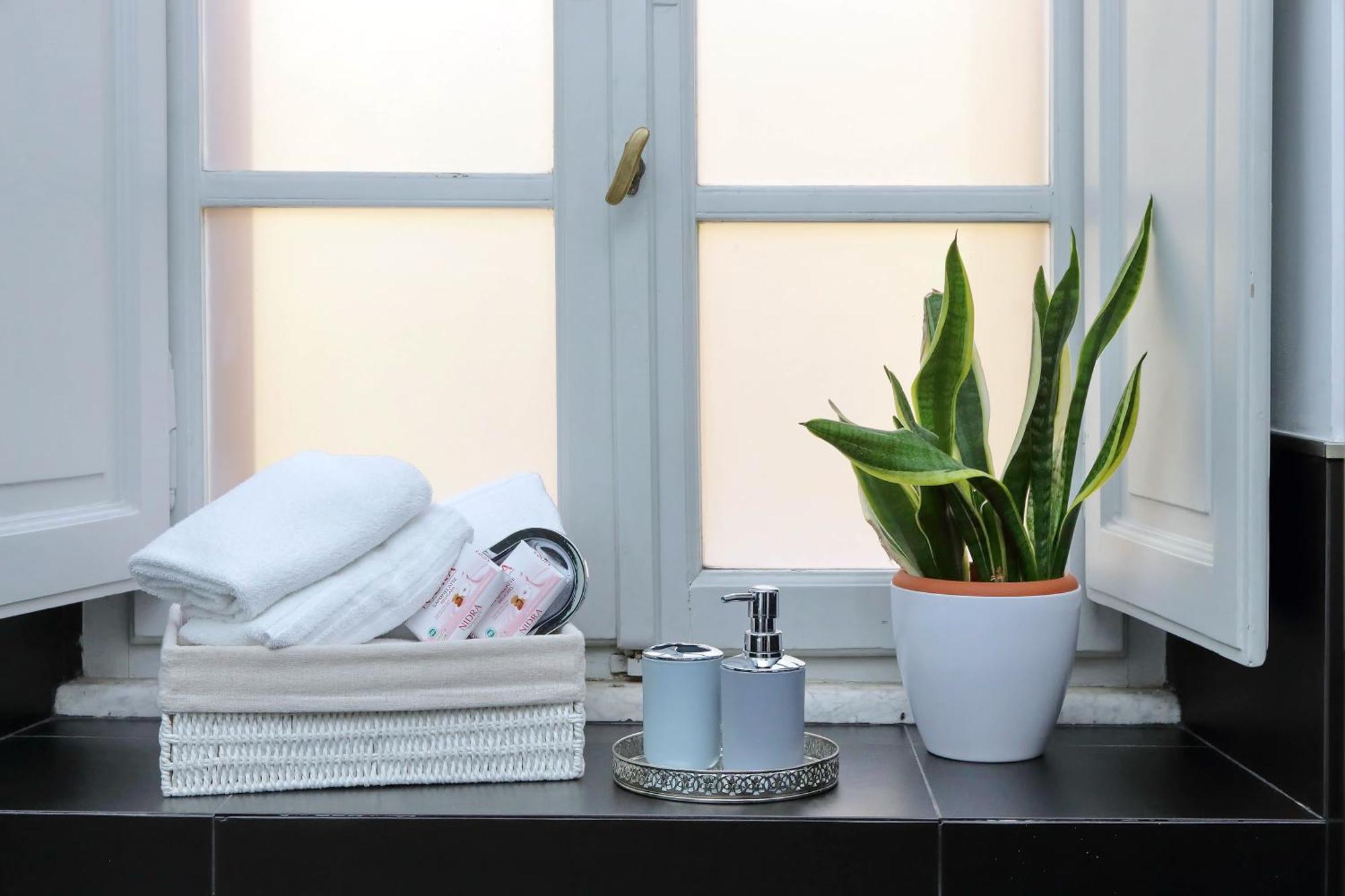 Luxury Apartment Vaticano-S'Peter Basilica - Netflix Wifi - Aircond Rome Bagian luar foto